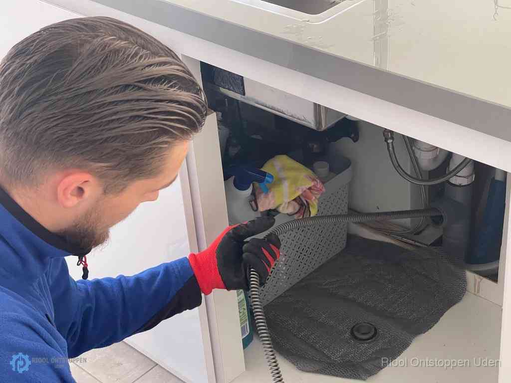 Gootsteen Ontstopt Uden Gootsteen Ontstopt Uden